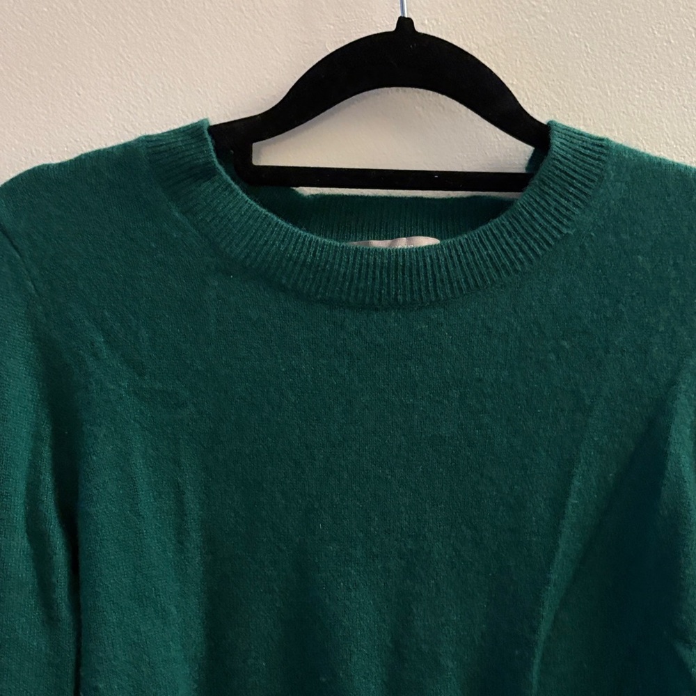 J. Crew green Women's Crew Neck cashmere Sweater - Picture 3 of 4